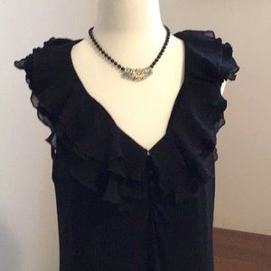 Ralph Lauren top🌺 Stretchy, with flowing chiffon collar. Fitted, slimming,🌹